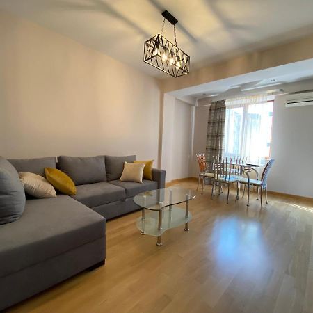 Northern Avenue Apartment Ереван Экстерьер фото